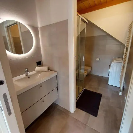 Σπίτι διακοπών Our Happy Place - Per Il Viaggiatore Slow Mandello del Lario